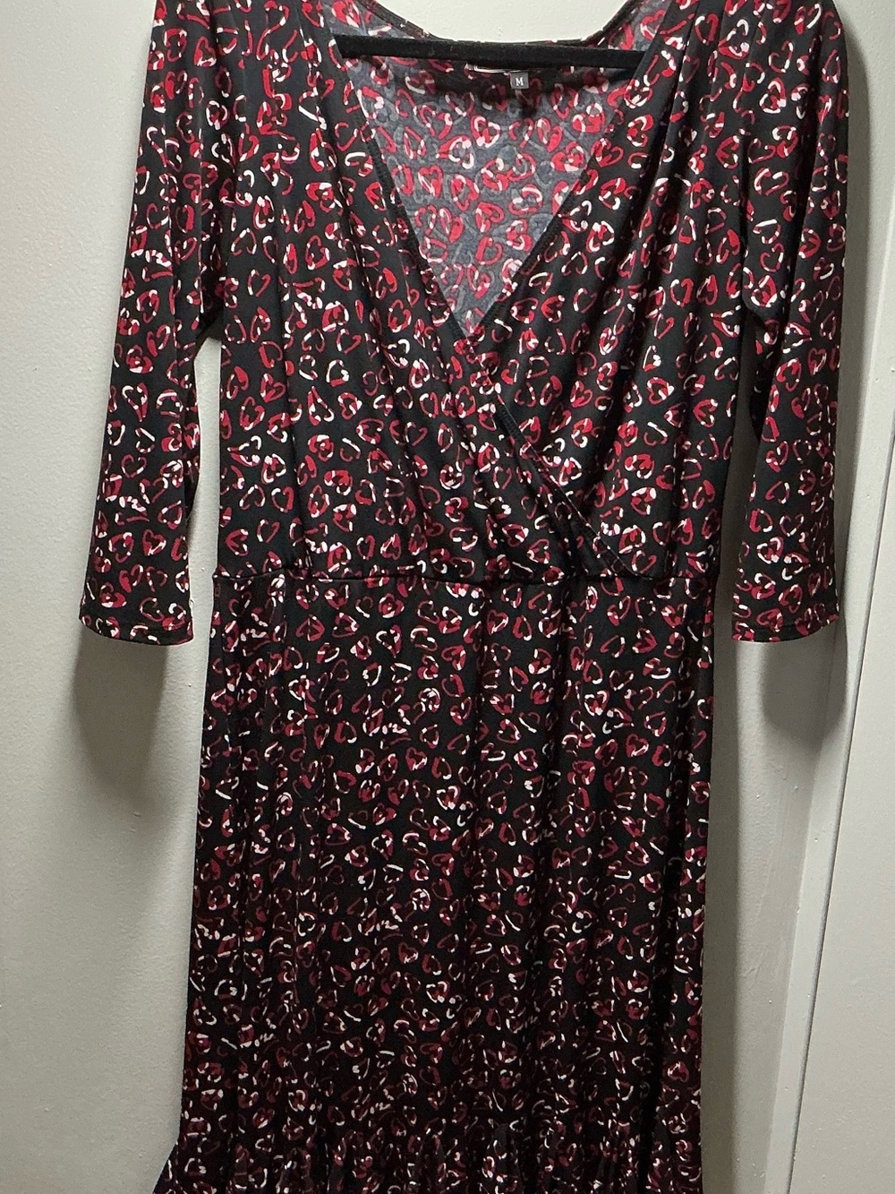 Lily Black & red hearts fit and flare Wrap Dress medium - Picture 2 of 11